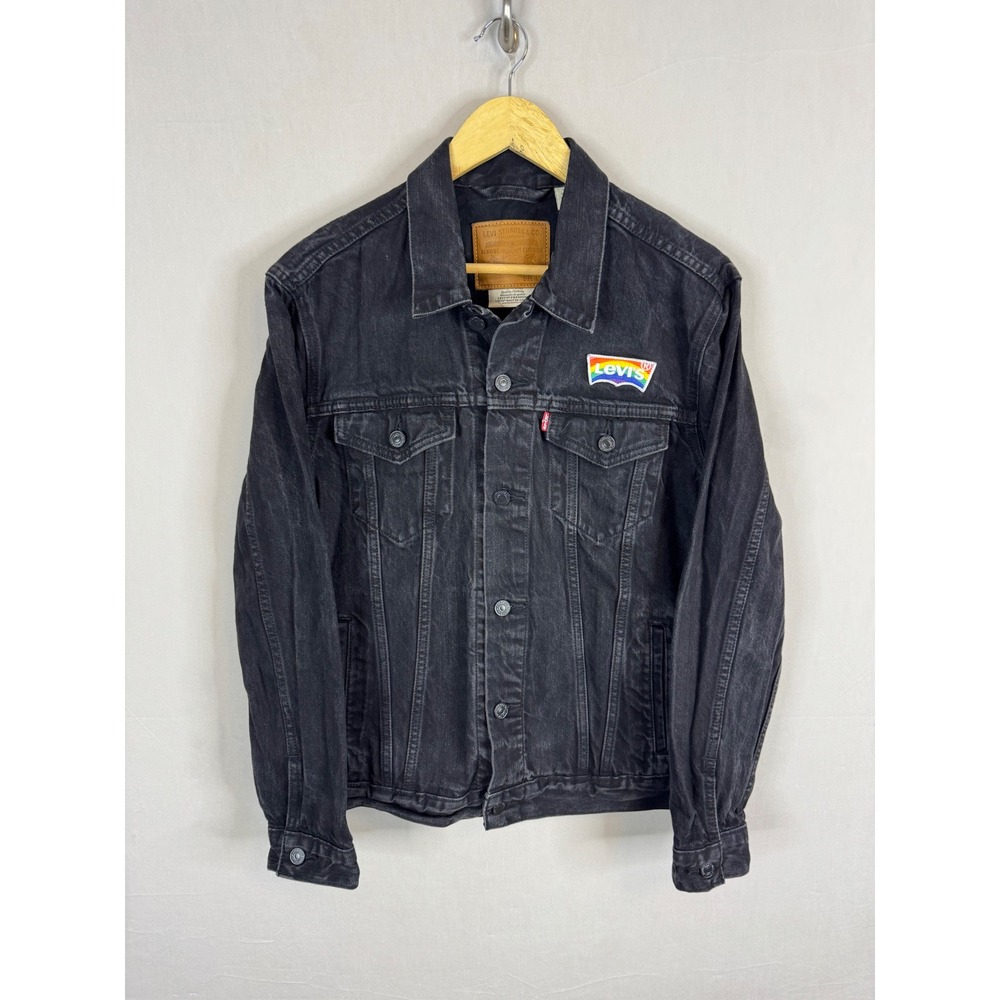Levis Premium Mens Trucker Jacket Black Denim Rainbow Pride Patch Size L